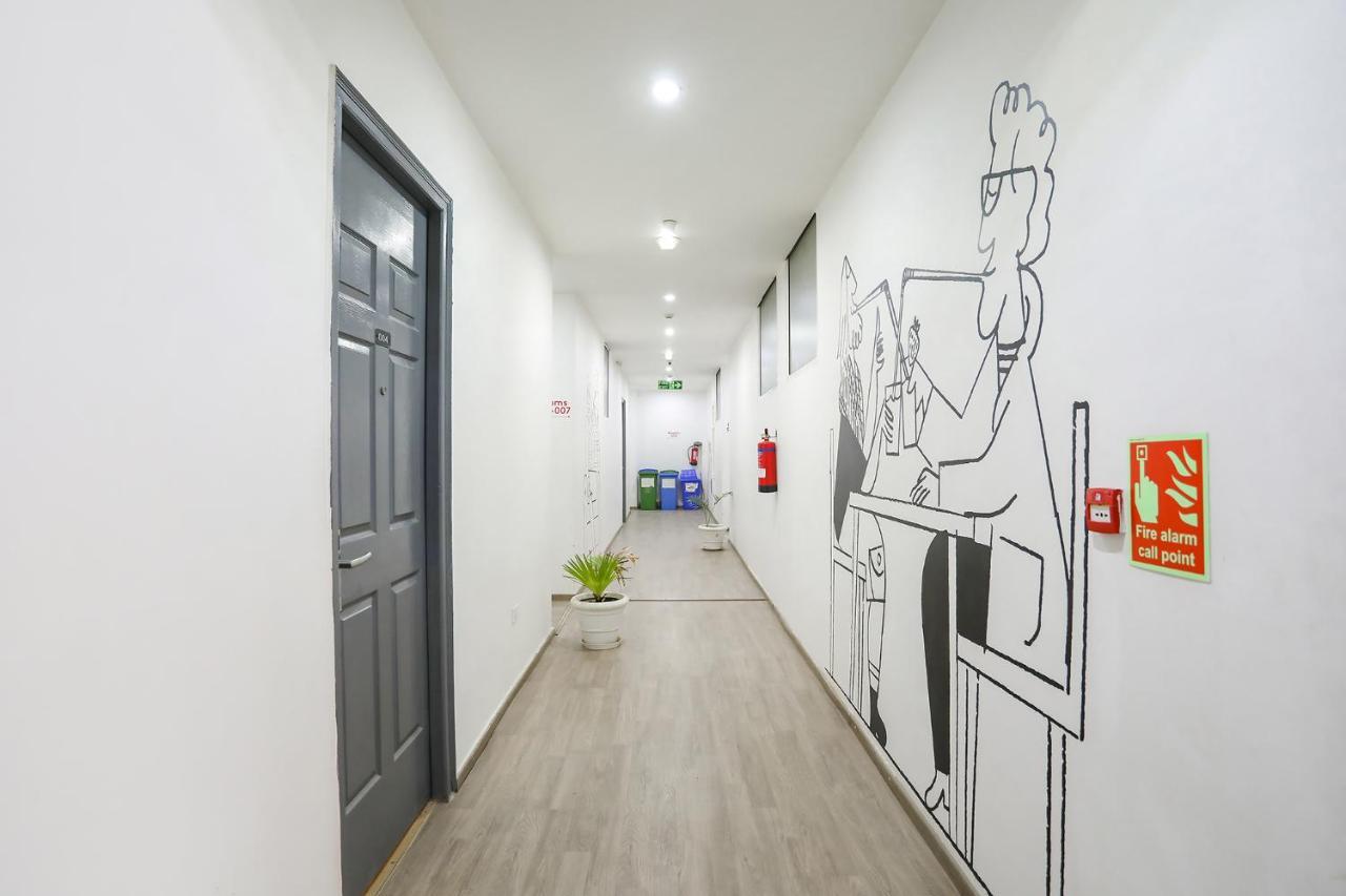 Fabhotel Golden World 加济阿巴德 外观 照片