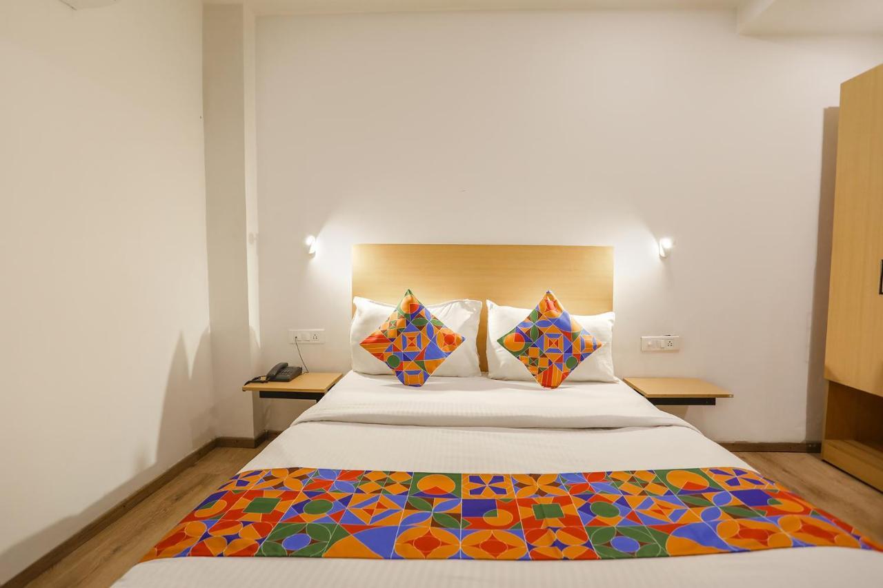Fabhotel Golden World 加济阿巴德 外观 照片