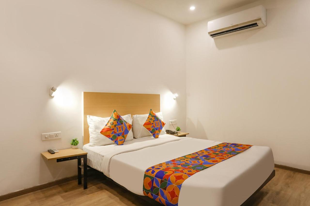 Fabhotel Golden World 加济阿巴德 外观 照片
