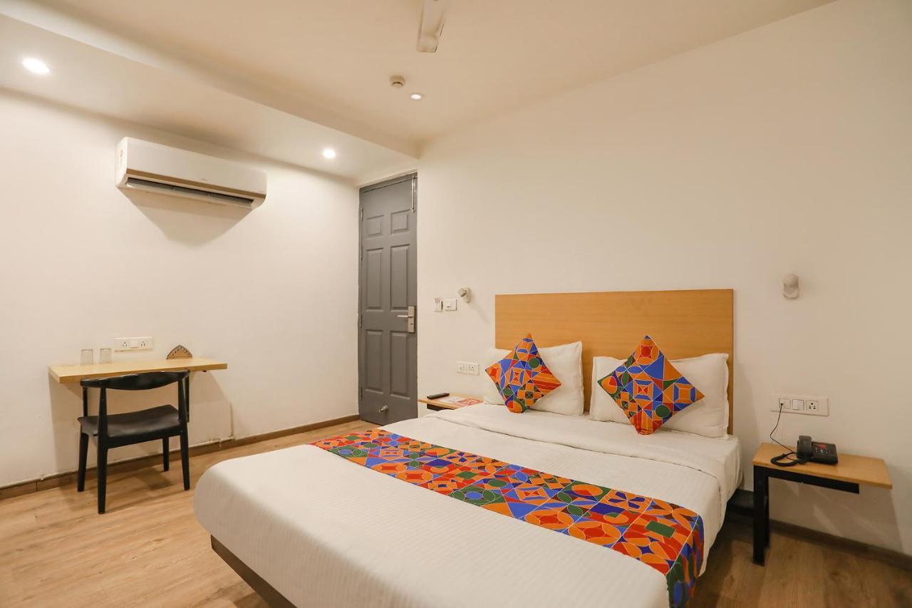 Fabhotel Golden World 加济阿巴德 外观 照片